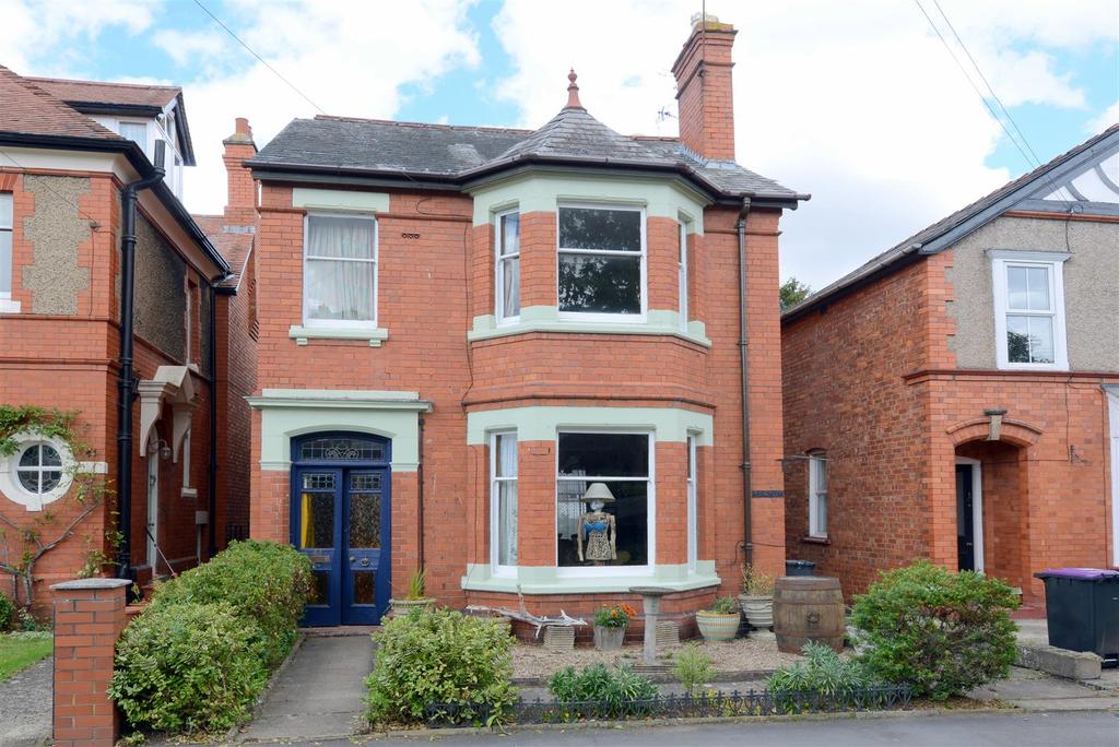 Belle Vue Gardens, Belle Vue, Shrewsbury 4 bed detached house for sale