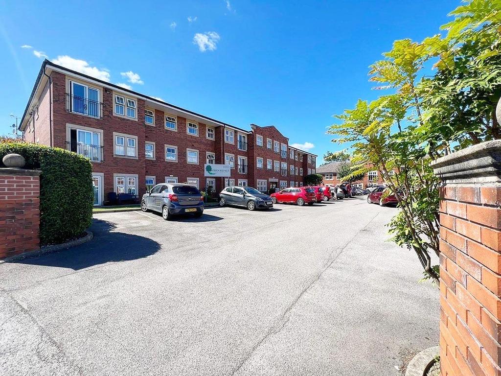 Locke Road, Dodworth, Barnsley 2 bed apartment £145,000