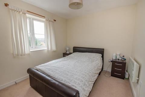 118 Arnold Road, Mangotsfield, Bristol, BS16 9LB