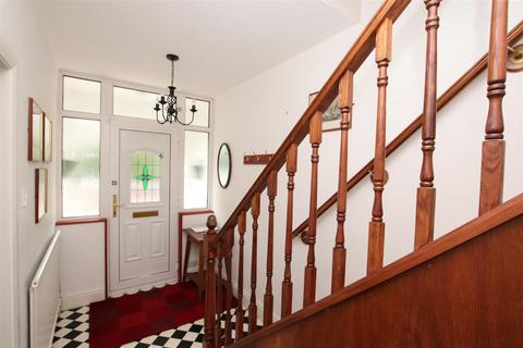 97 Hamlin Lane, Exeter, EX1 2SE