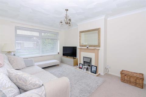 25 Lychpole Walk, Goring By Sea, Worthing, BN12 6NW