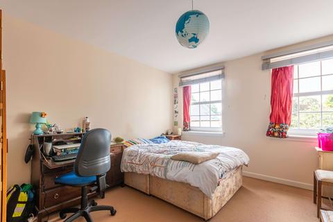 1 bedroom flat to rent - Watson Crescent Lane Edinburgh EH11 1FB United Kingdom
