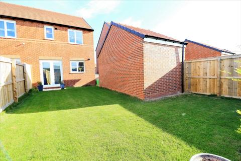 2 bedroom semi-detached house for sale - Ryehills Close, Redcar, TS10