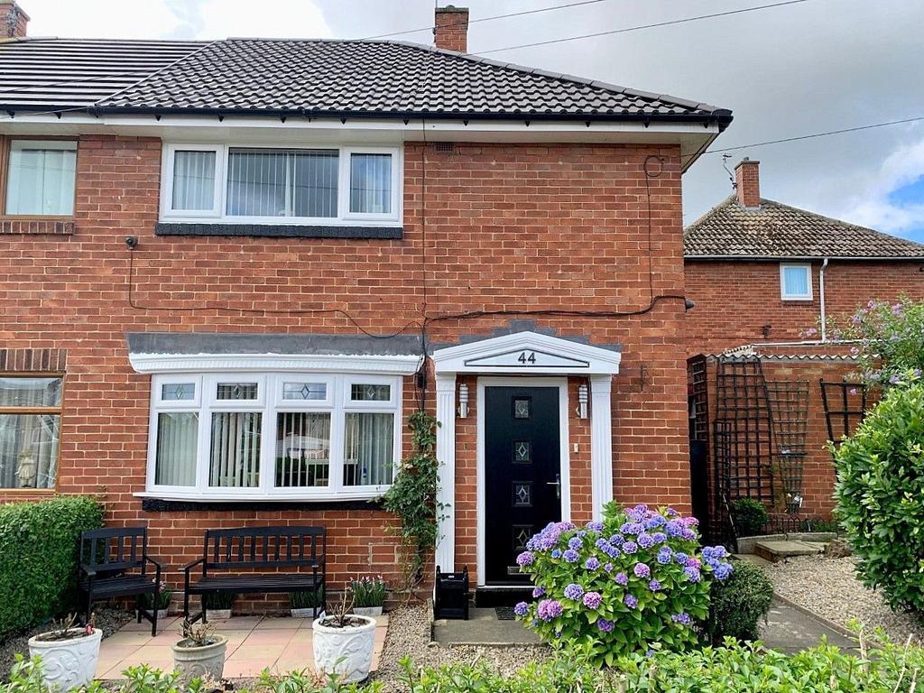 Woodhouse Lane, Auckland, DL14 2 bed semidetached house for