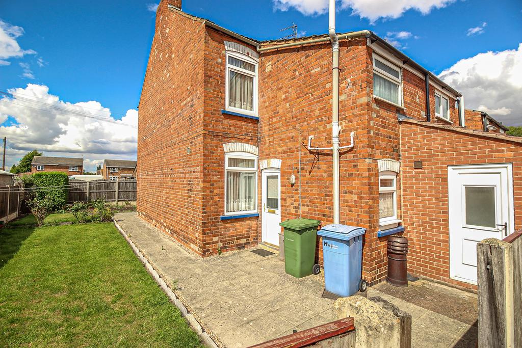 Stubbing Lane, Worksop S80 2 bed townhouse £110,000