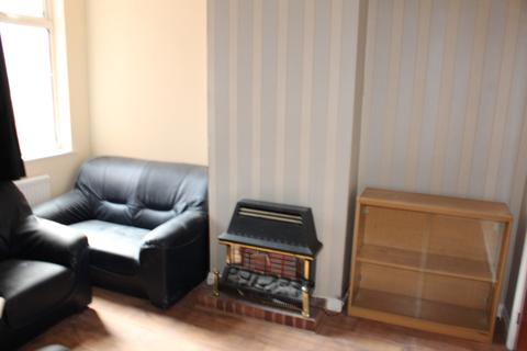 3 bedroom terraced house to rent - Duffield Street, Highfields, Leicester, LE2