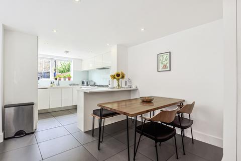 27 Waveney Avenue, London, SE15 3UF
