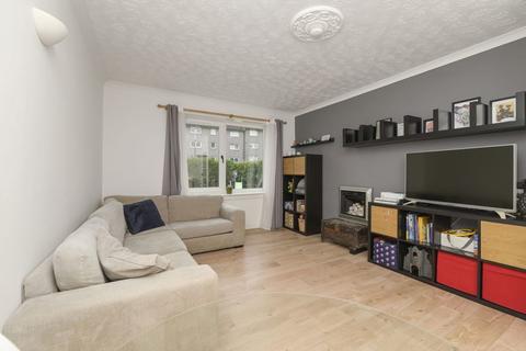 2 bedroom ground floor flat for sale - 10/2 Wester Drylaw Row, Edinburgh, EH4 2SF