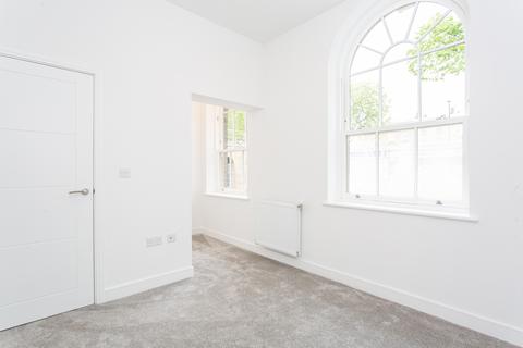 2 bedroom flat for sale - St Clements Avenue, E3