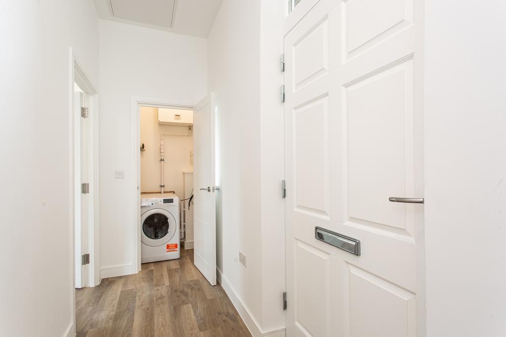 Hallway/Utility Room