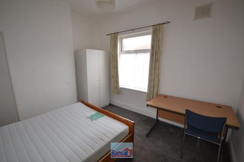 2 bedroom terraced house to rent, Villiers Street, CV2
