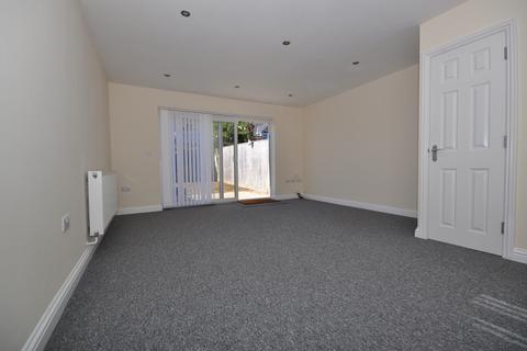 3 bedroom semi-detached house to rent - Park Road Ryde PO33