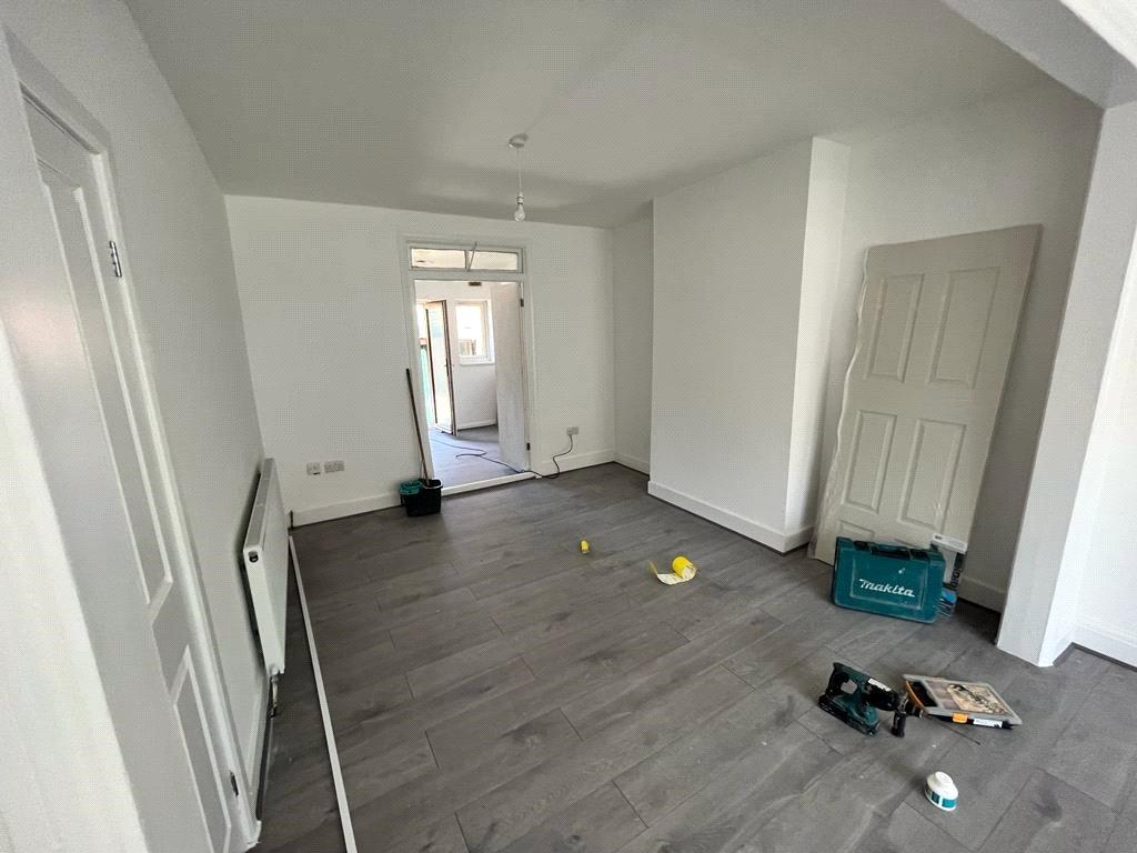 Leamington Road, Southall, Greater... 3 bed terraced house £1,800 pcm