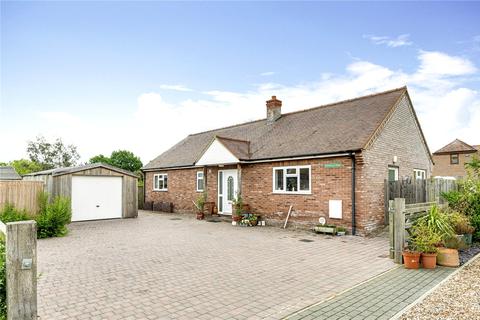 3 bedroom bungalow to rent - The Grove, Houghton Conquest, Bedfordshire, MK45