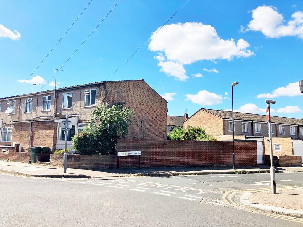 London Road, Plaistow, London, E13 3 bed house for sale £550,000