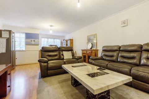 2 bedroom apartment to rent - Elizabeth Fry Place Shooters Hill SE18