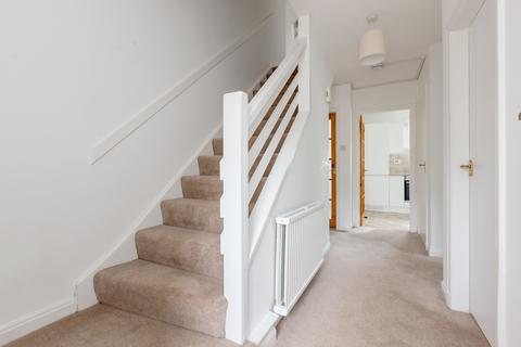 17 Barnton Park View, Edinburgh, EH4 6HH