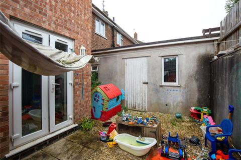 Flat A, 59 Brangwyn Grove, Bristol, BS7 9UF