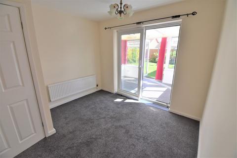 3 Byrds Close, Uttoxeter, ST14 7QF