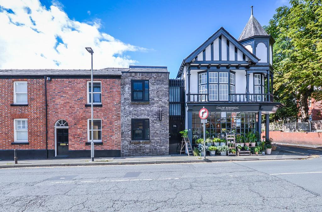 Regent Road, Altrincham 2 bed end of terrace house to rent £1,600 pcm