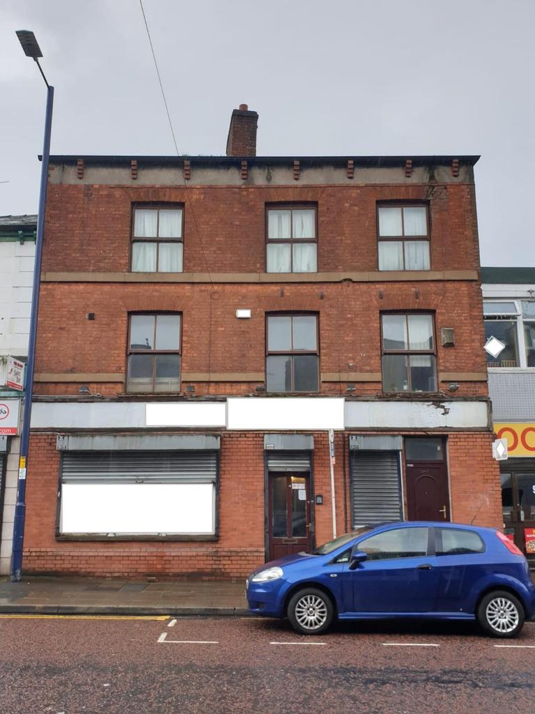 Old Street, AshtonunderLyne, OL6 12 bed block of apartments £335,000