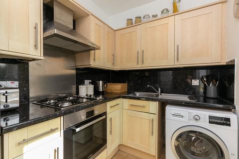 2 bedroom property for sale - Carrick Knowe Drive, Edinburgh, EH12