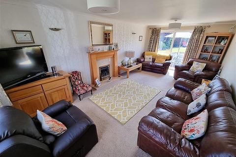 5 bedroom detached house for sale - The Rugg, Leominster, Herefordshire, HR6 8TE