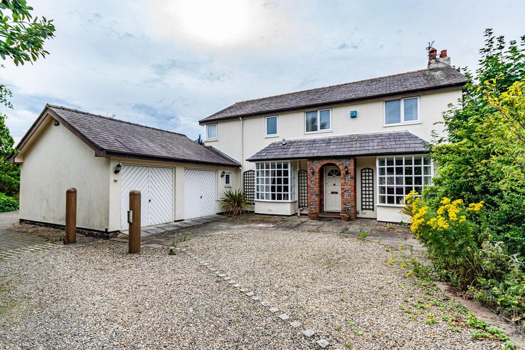 Clifton Drive, Lytham, FY8 4 bed semidetached house £745,000