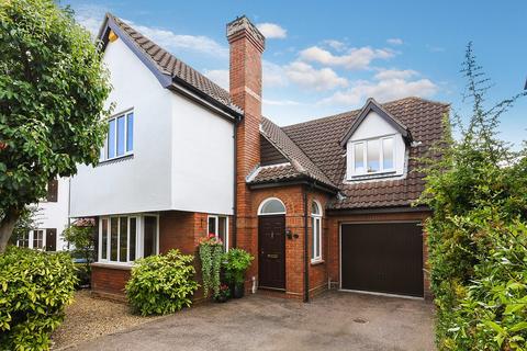 4 bedroom detached house for sale - Dolby Rise, Chelmsford, CM2