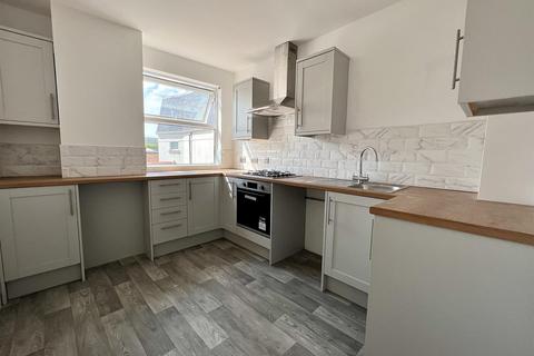 2 bedroom flat to rent - Fratton Road, Portsmouth