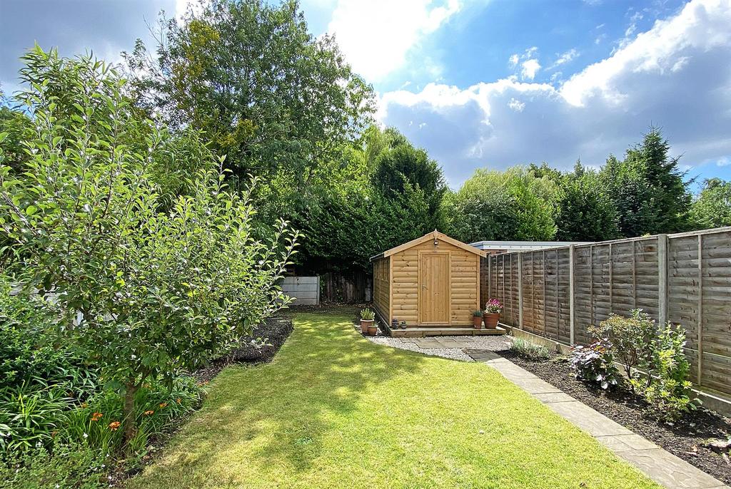 Buckingham Grove, Timperley 3 bed semidetached house £425,000