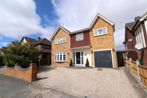 20 Brookside, Billericay, CM11 1DS