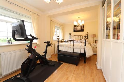 20 Brookside, Billericay, CM11 1DS