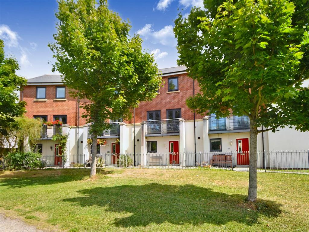 Guillemot Road, Portishead 4 bed townhouse £495,000