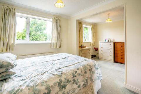 3 bedroom detached bungalow for sale - Beaverdyke,  Rawcliffe, York