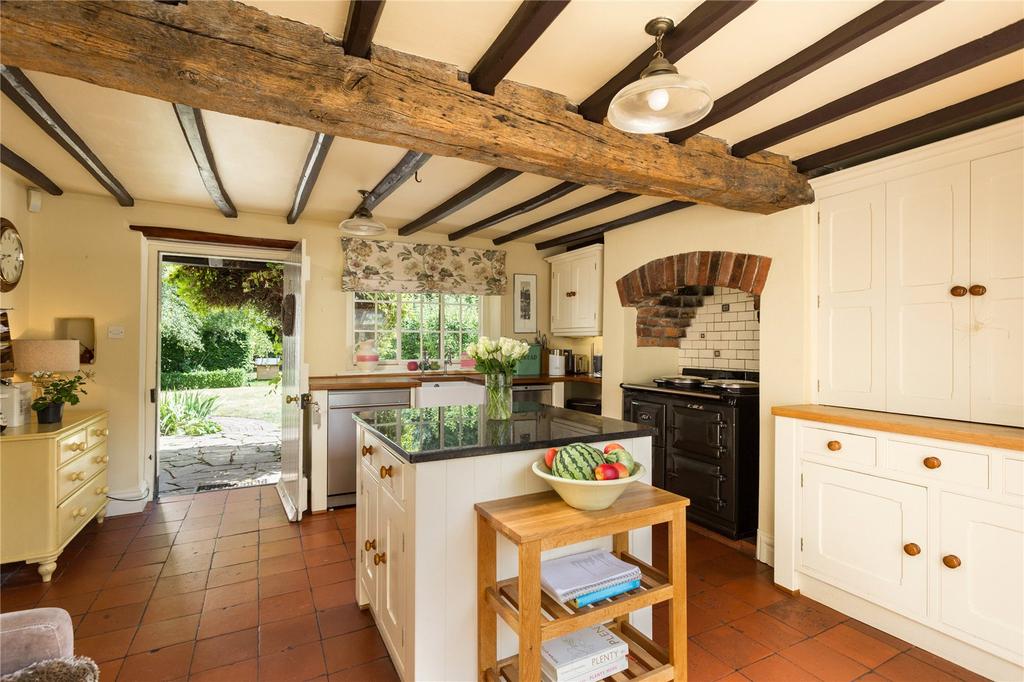 Kitchen/ Breakfast