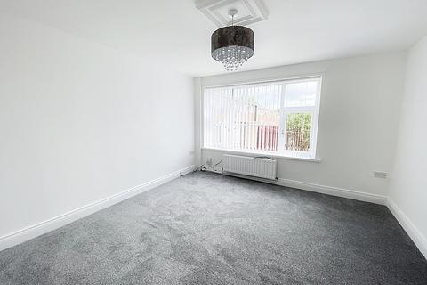 3 bedroom terraced house for sale - Yorkdale Place, Walker