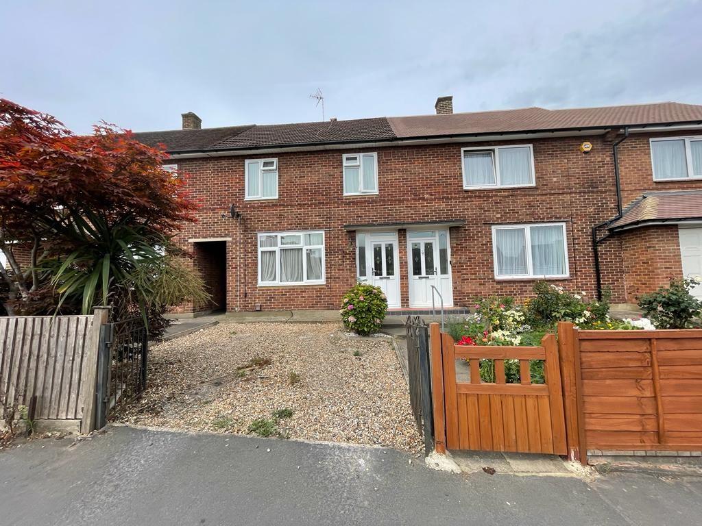 Prestwick Road, Watford, WD19 3 bed house £1,600 pcm (£369 pw)