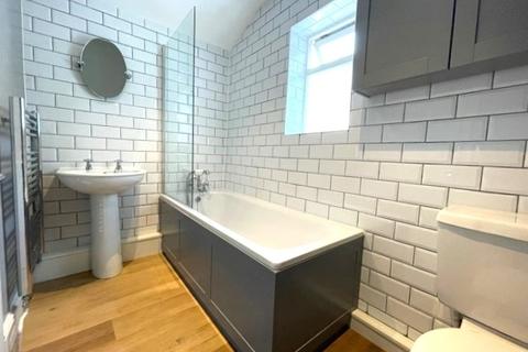 2 bedroom terraced house to rent, Odessa Road, Forest Gate, E7