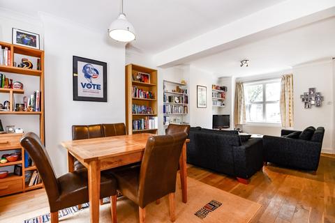 3 bedroom house to rent - Bronson Road London SW20