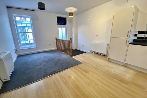 1 bedroom flat to rent - Crockwell Street, Bodmin, PL31
