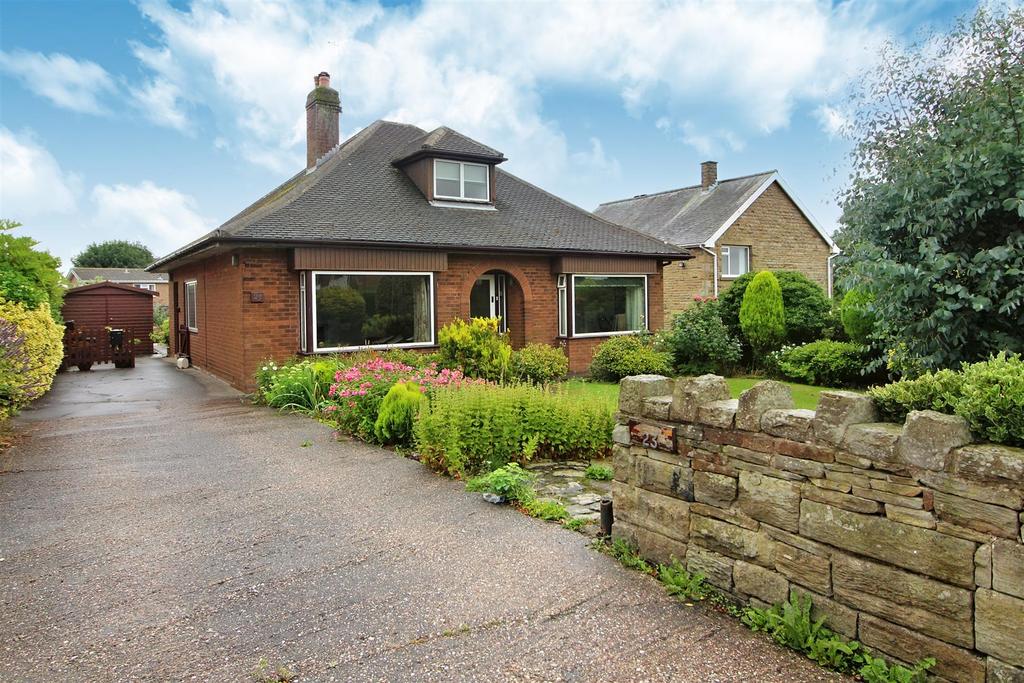 New Lane, Skelmanthorpe, Huddersfield... 3 bed detached bungalow £380,000