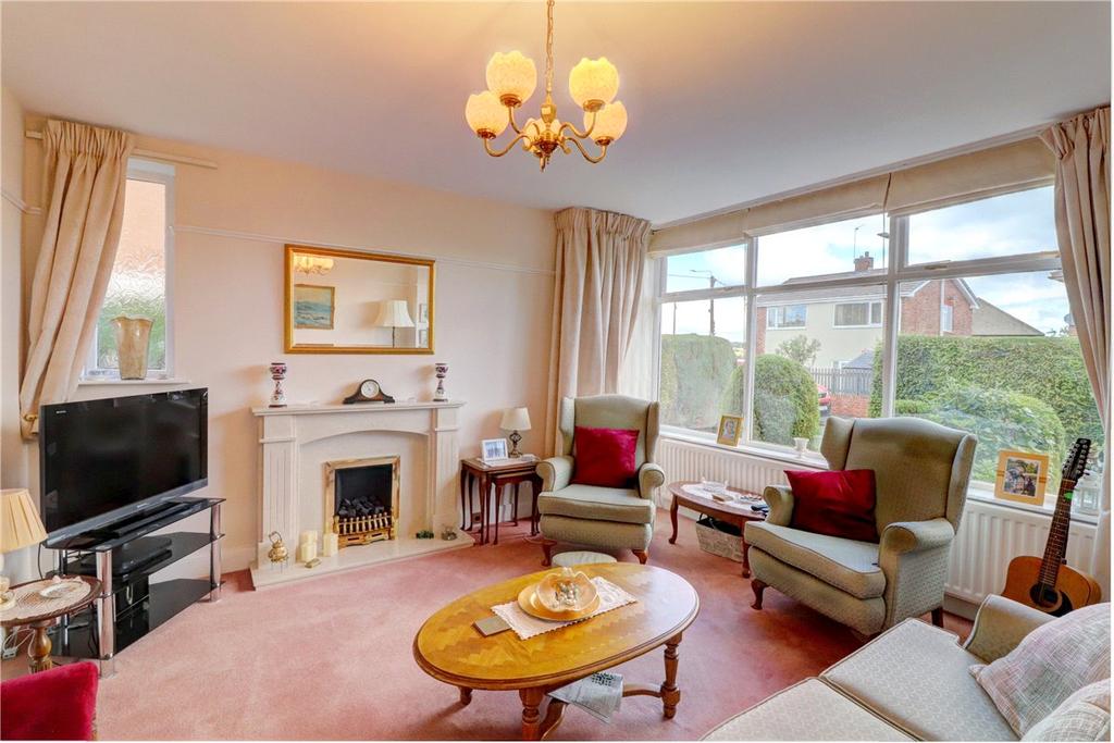 The Mount, Shotley Bridge, Consett, DH8 3 bed detached house £300,000