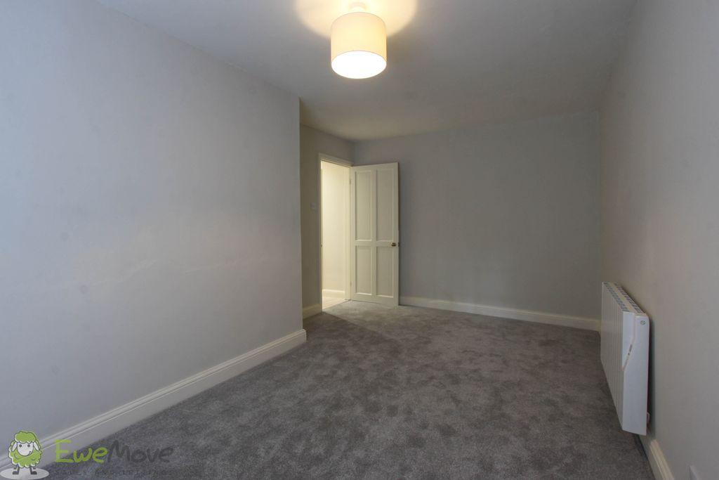 Bedroom 1 (Double)