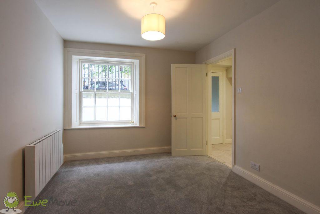 Bedroom 2 (Double)