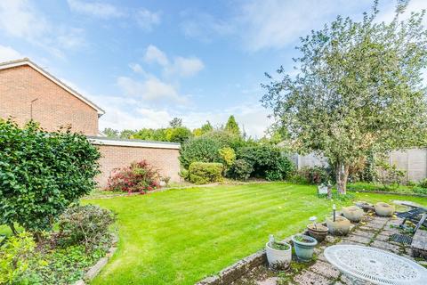 4 bedroom detached house for sale, Bulkeley Close, Englefield Green