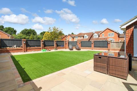 4 bedroom detached house for sale - Holyrood Drive, York YO30 5WB