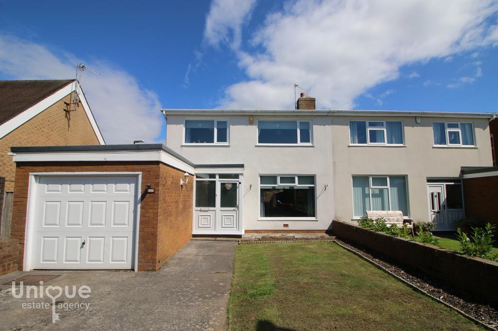 Deerhurst Road, ThorntonCleveleys, FY5 3 bed semidetached house £235,000