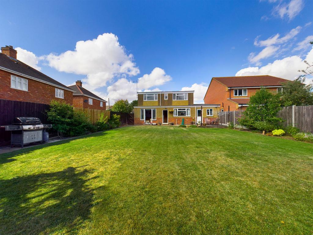 Lesson Road, Brixworth, Northampton NN6 9EE 4 bed detached house £415,000