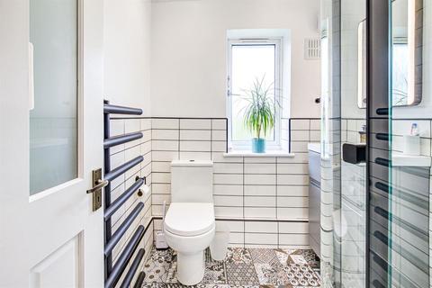 32 Gareth Grove, Bromley, BR1 5EQ